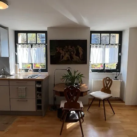 Im Stadionischem Hof * Walluf